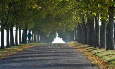 Hotele z parkingiem w mieście Isles-lès-Villenoy