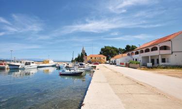 Hotels with Parking in Ždrelac