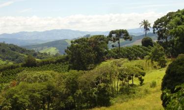 Hotels with Parking in Bueno Brandão