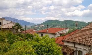 Hoteluri ieftine în Mercato