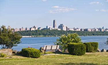 Hoteles con estacionamiento en Edgewater