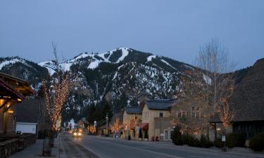 Hotels with Parking in Ketchum