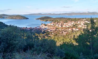 Locations près de la plage à Luka