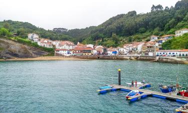 Hotéis na praia em Tazones