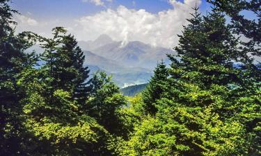 Parkolóval rendelkező hotelek Lucq-de-Béarn városában