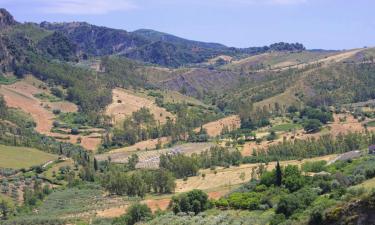 Hotels with Parking in Gambarie dʼAspromonte