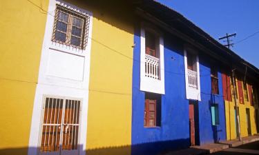 Hoteles con estacionamiento en Dona Paula