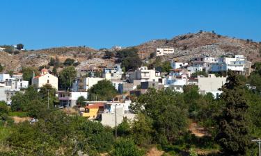 Hotels with Parking in Anogeia