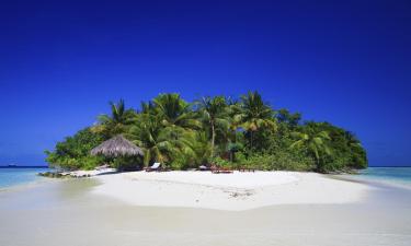 Medencével rendelkező hotelek Manadhoo városában 