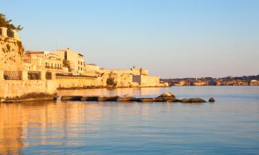 Hotels mit Parkplatz in Contrada Maeggio