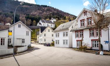 Parkolóval rendelkező hotelek Hellesyltben