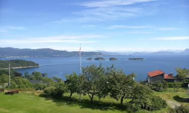 Hotels in Osøyro