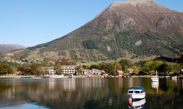 Hotels with Parking in Rosendal