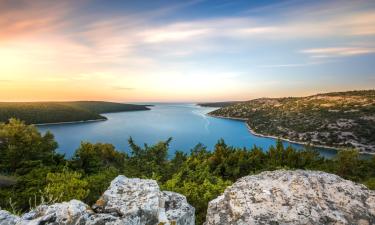 Kuće za odmor i apartmani u gradu 'Raša'