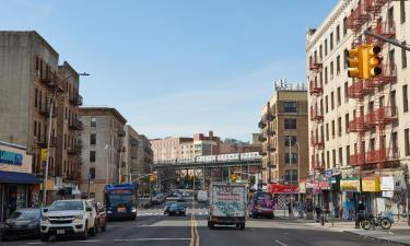 Hotels with Parking in Bronx