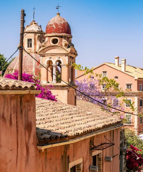Uma linda vista de: Corfu Town