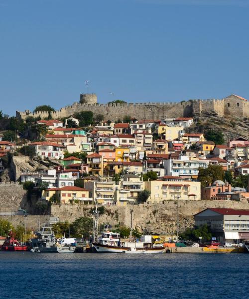 Krásný pohled na město Kavala