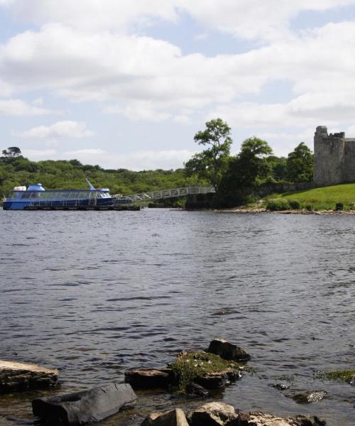 Kaunis näkymä kaupunkiin Killarney