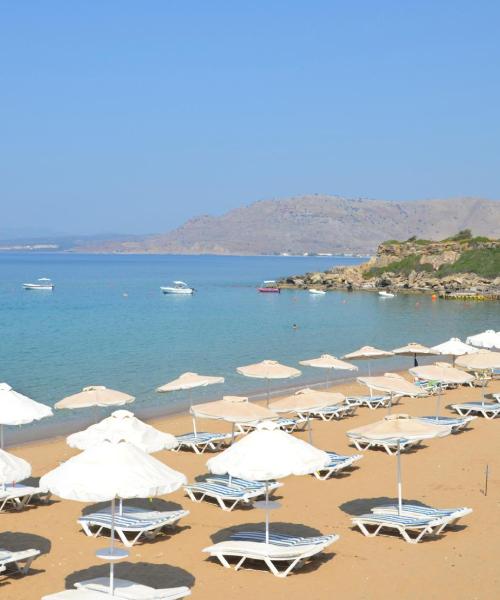 Pemandangan indah bagi Pefki Rhodes