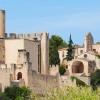 Hoteles con estacionamiento en Castellet