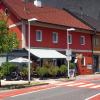 Hotels with Parking in Laakirchen