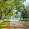 Hotels with Parking in Saint Francisville