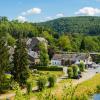 Cottages in Bohan