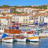 Hotels with Parking in Cassis