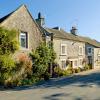 Cottages in Alstonfield