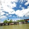 Holiday Rentals in Bang Khon Thi