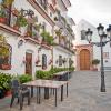 Hoteles con estacionamiento en Villanueva del Rosario