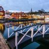 Hotels with Parking in Grimstad
