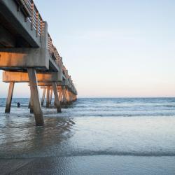 Jacksonville Beach 4 lake house rentals