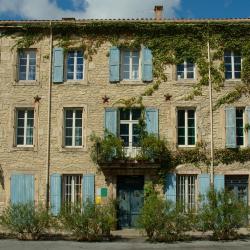 Barjac 4 hotels