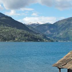 Luster 6 vacation rentals
