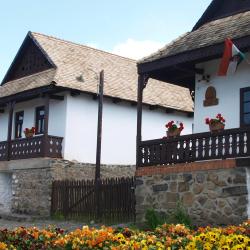 Hollókő 3 cottages