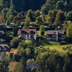 Häusern 3 hotels with pools