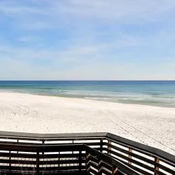 Blue Gulf Beach ホテル18軒