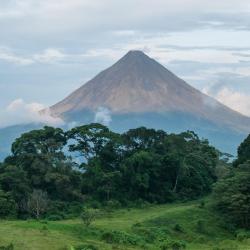 El Castillo de La Fortuna 3 bed and breakfast