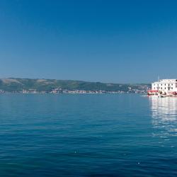 Kastel Luksic 8 hotels