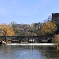 Fresnay-sur-Sarthe 5 hotels with parking