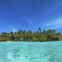 Thoddoo 42 hotels with parking