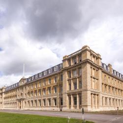 Sandhurst 5 hotels