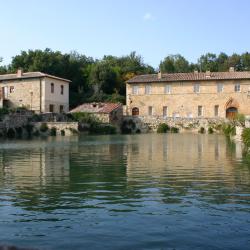 Bagno Vignoni 7 hotelů s jacuzzi