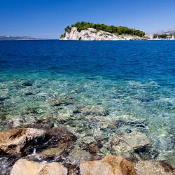 Baška Voda 720 hotels with parking