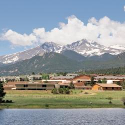 Estes Park 98 apartmánů v rezidenci