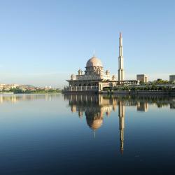 Putrajaya 233 hotels with parking