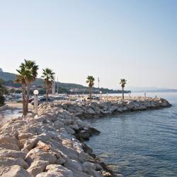 Tučepi 375 hotels with parking