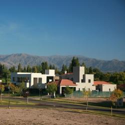 Villa Nueva 13 hoteller