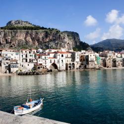 Cefalù 17 4-star hotels